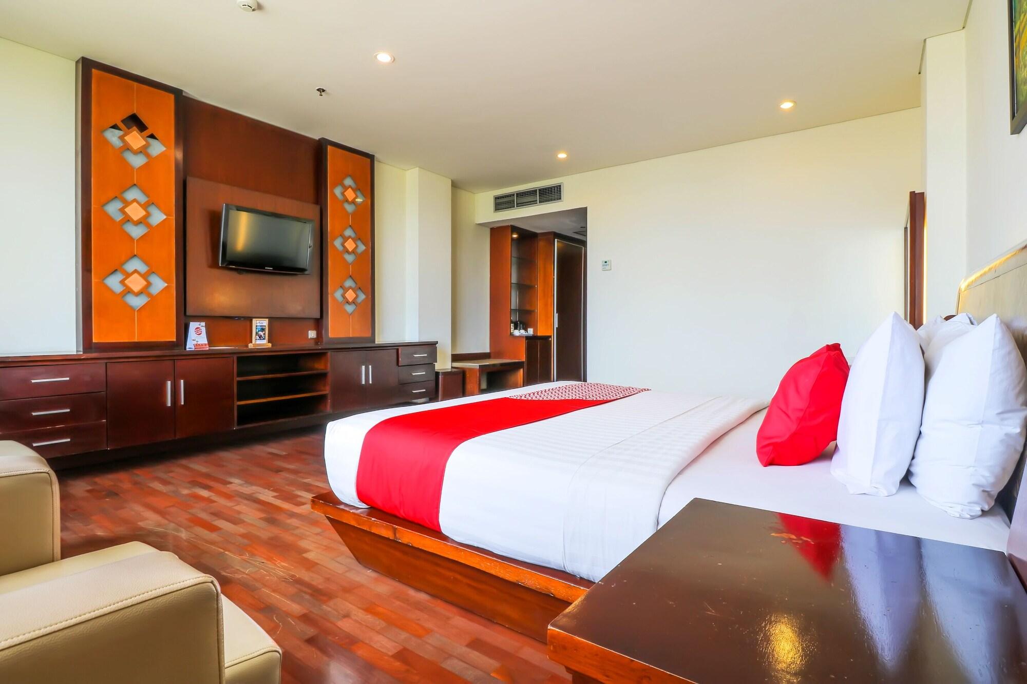 Capital O 2114 Grand Jimbaran Boutique Hotel Extérieur photo