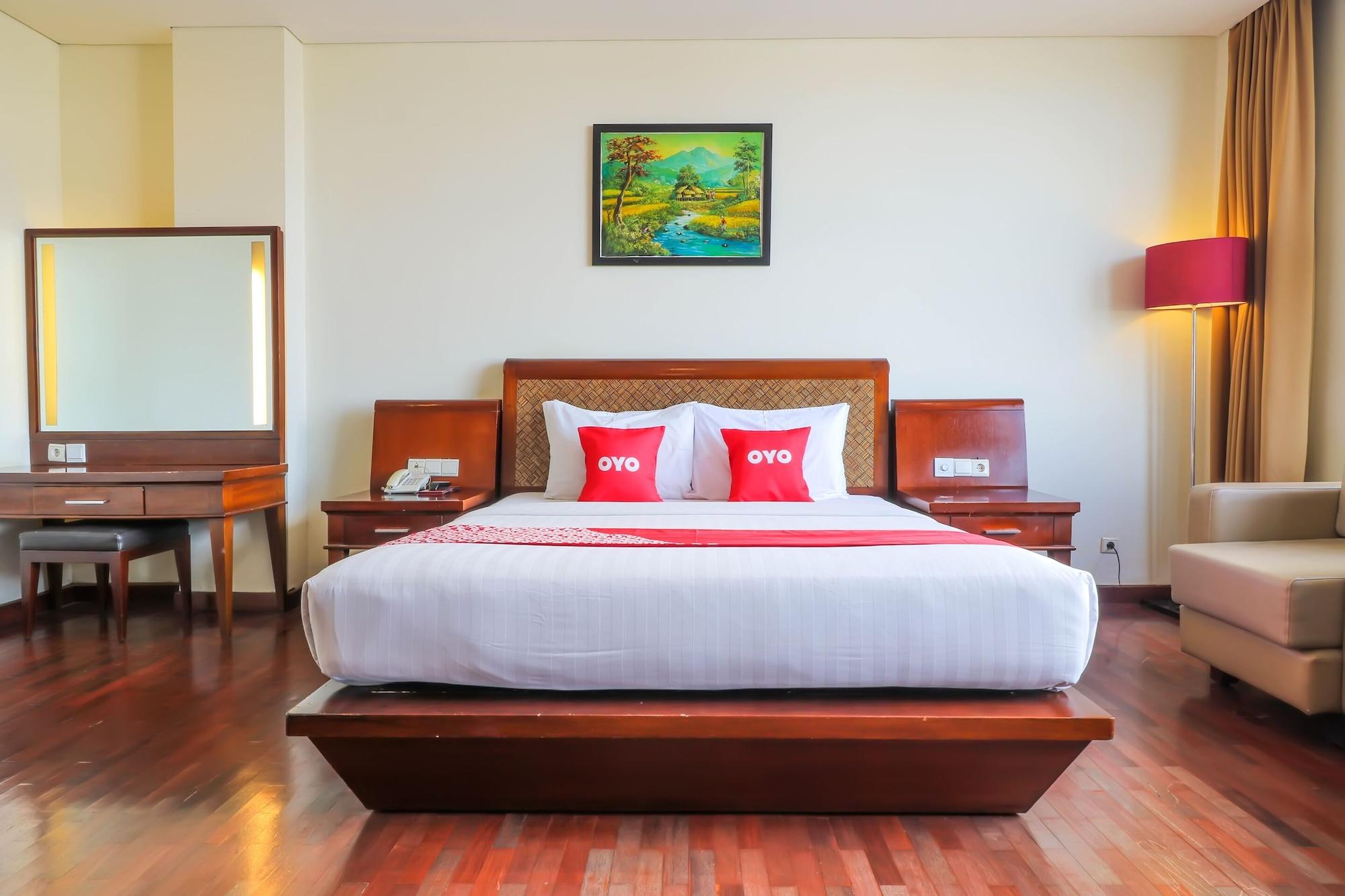 Capital O 2114 Grand Jimbaran Boutique Hotel Extérieur photo