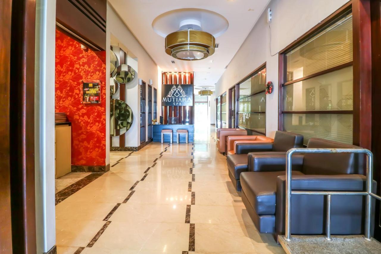 Capital O 2114 Grand Jimbaran Boutique Hotel Extérieur photo