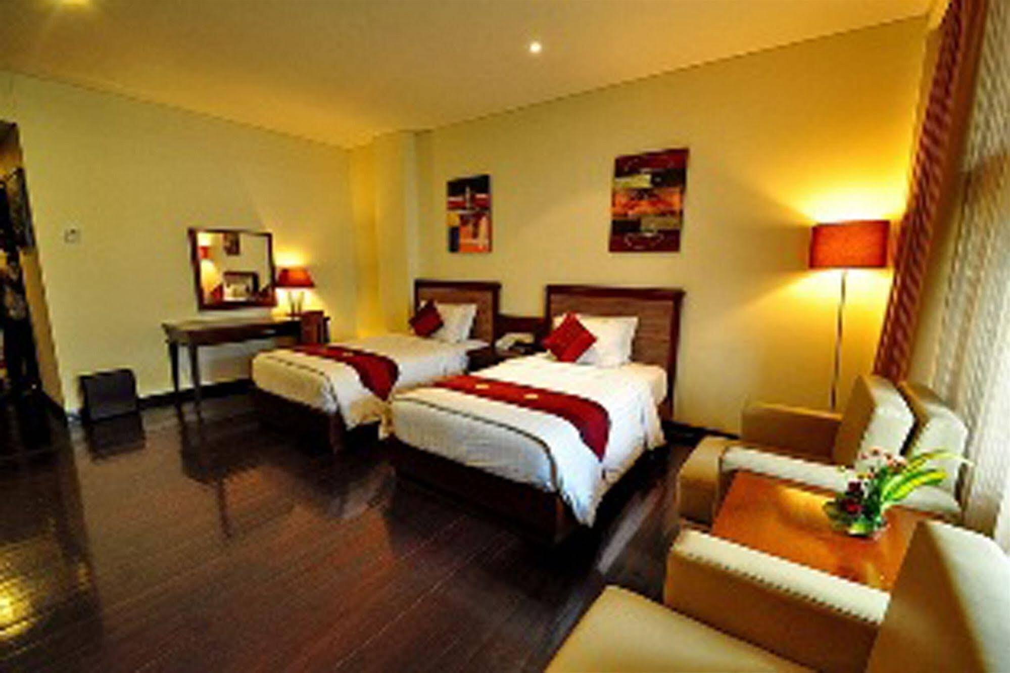 Capital O 2114 Grand Jimbaran Boutique Hotel Extérieur photo